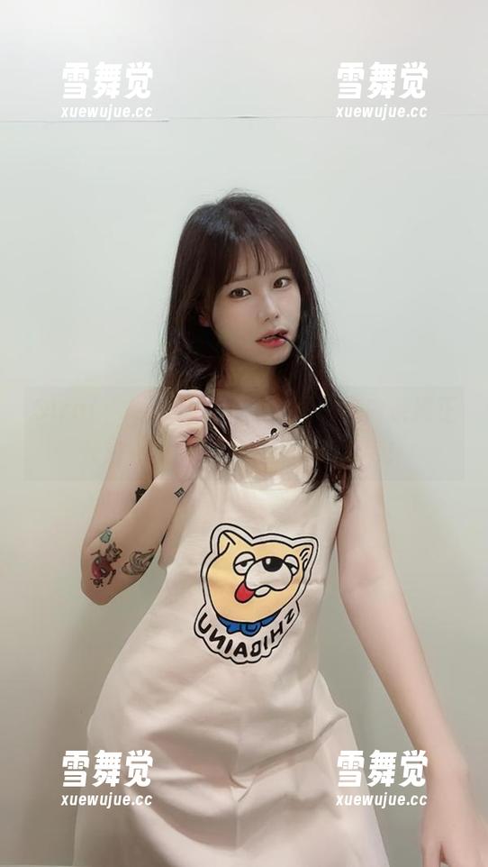 Sira(시라)粉色，私房美图，脑内系统正在重启中快给你的眼睛充充电！