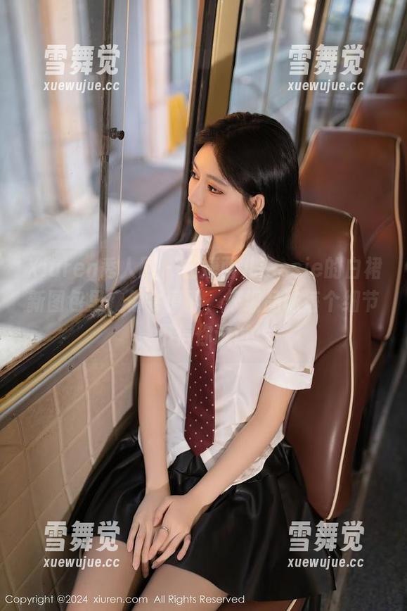Xiuren秀人网 - 在婕西儿jessie的白裙新图包里，你会停下，仔细品味每个细节，不信你试试！