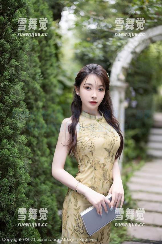 Xiuren秀人网-李可可 Xiuren秀人网 - 如果泳衣能说话,那李可可的写真图包一定在暗戳戳!