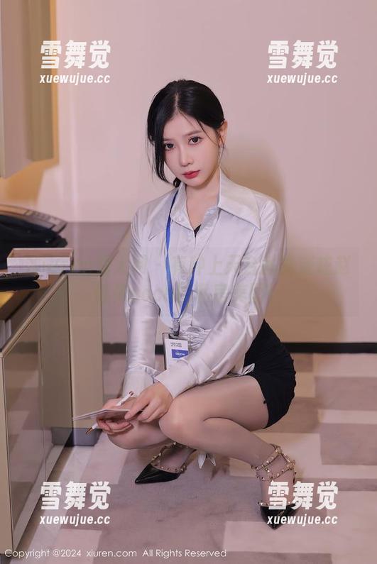 Xiuren秀人网-赵惟依coco Xiuren秀人网 - 有种上天台就能变成赵惟依coco的私房美图!