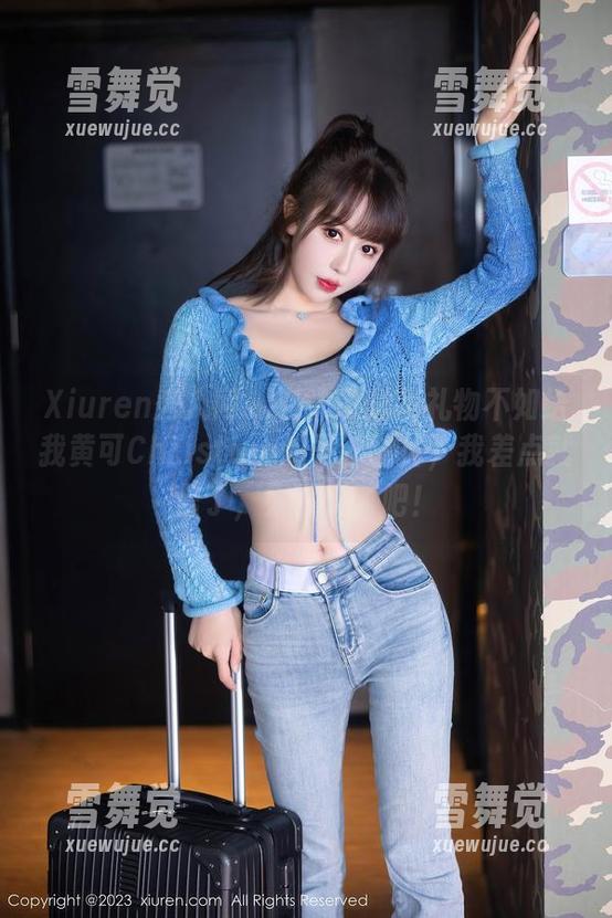 Xiuren秀人网-黄可Christine Xiuren秀人网 - 有人说送我礼物不如给我黄可Christine的圣诞图片,我差点就信了,太可爱了吧!