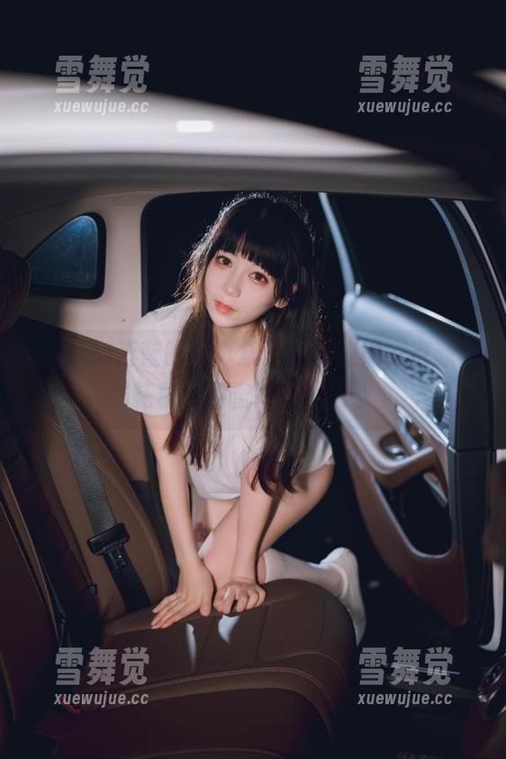 usejan蓝蓝的写真集：小羊旋律，资源像棉花糖，甜蜜而无比松软。