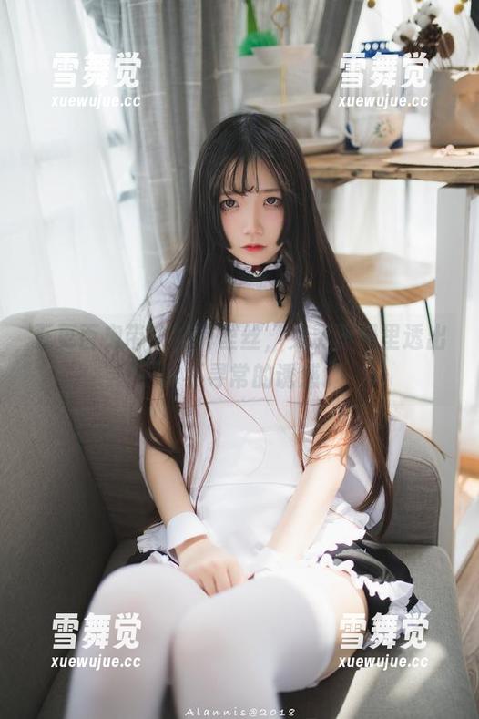 五更百鬼 五更百鬼带来的裤里丝,免费图册里透出一丝不寻常的诱惑。