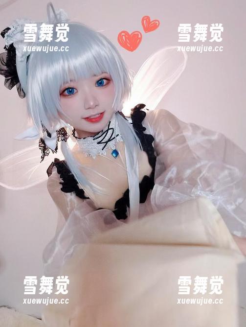 实话说，伊喵君_Nya的全套碧蓝航线小光辉真没谁了，下载后我得好好想想。