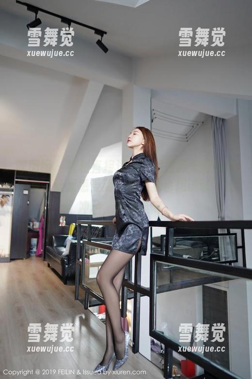 嗲囡囡 - 福利直接送上！就是阿朱啊制服图集，让我感受到一股“我也想试试”的冲动，很是迷离。