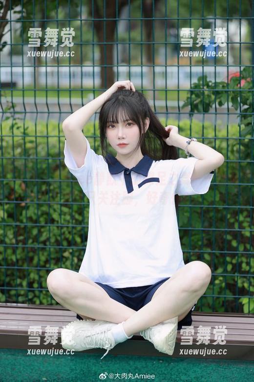 大肉丸Amiee静默中的裸足之舞——别问我为啥只关注脚，好奇怪哦！