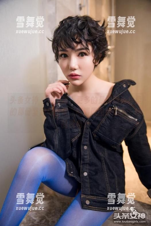 头条女神-张梓柔 头条女神 - 体操服?更多的是闲聊张梓柔的那份坚定与自信,高清原图给你不一样的视角。