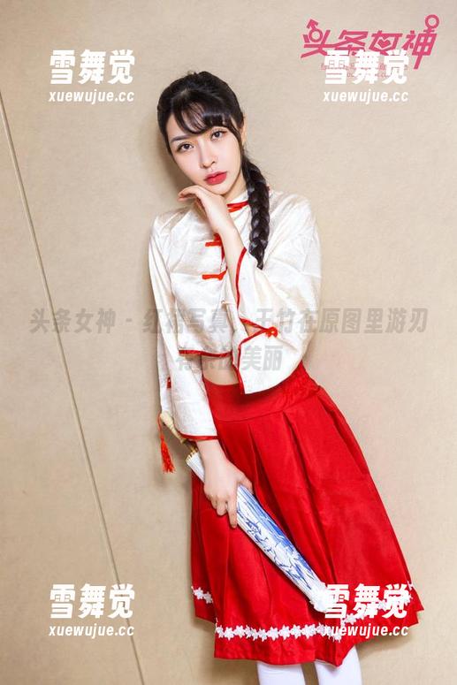 头条女神-王竹 头条女神 - 红裙写真,王竹在原图里游刃有余的美丽