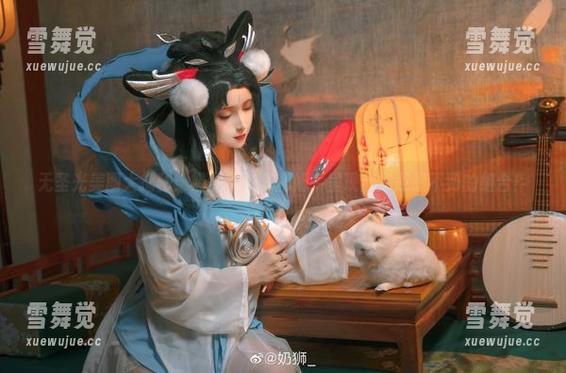 无圣光美图大揭秘：奶狮不咬人和奶牛呈现出你意想不到的组合！
