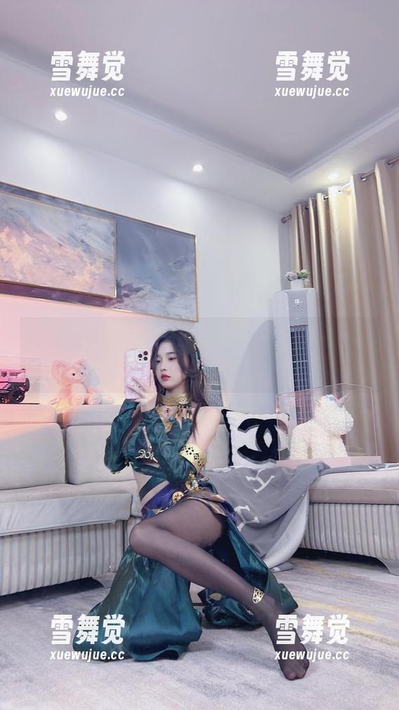 分类：皮衣、分类：小小奶瓶儿，乱入高清写真一片