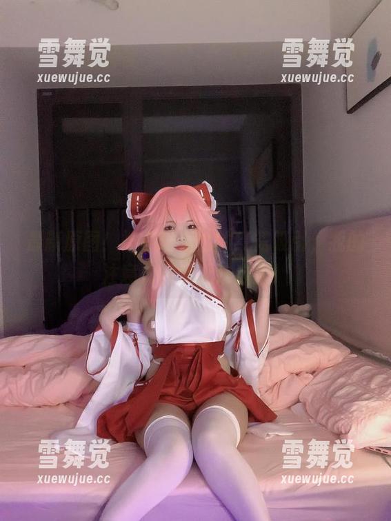 最新原图！被小瑶幺幺的红裙吸引，我的注意力竟然无法自拔！