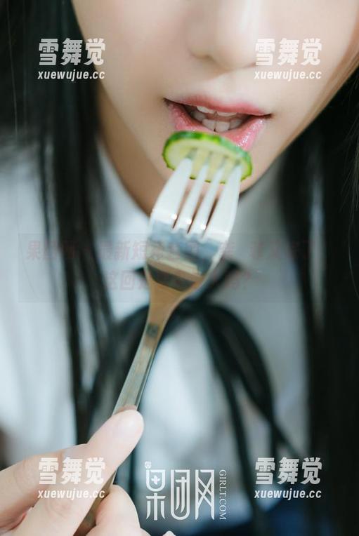果团网-龚玥菲 果团网 - 最新短裙套图,龚玥菲又来了,这回是要电晕人吗?