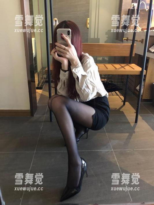 梦里一只喵 微密圈 - 梦里一只喵的新尝试,这红裙子真让人思绪万缕,最新一组图片值得一看!