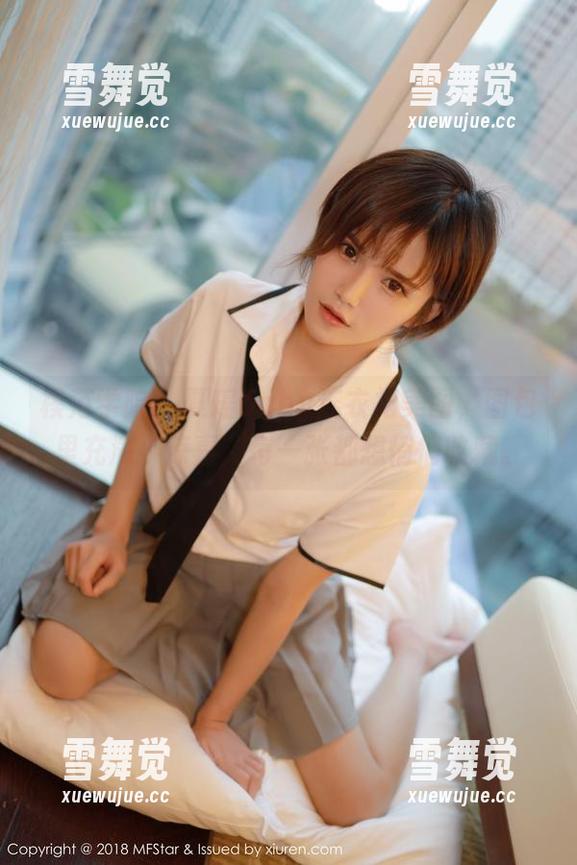 模范学院 - 夏瑶baby连衣裙美图，图包里充满小惊喜，每一张都想悄悄收藏。