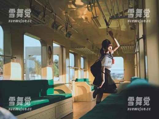河豚抚子婚纱写真，哦，我说那裙摆是怎么回事？