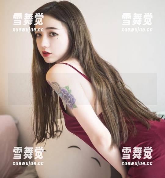 洛丽塔大哥的私房照片合集，让你想立刻冲进那间屋！