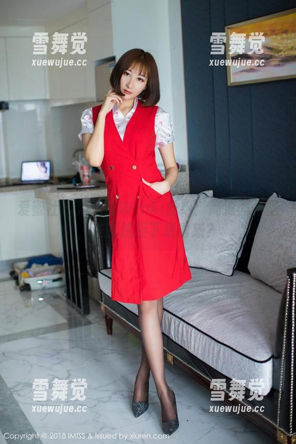 爱蜜社-Winki丝姬 爱蜜社 - 海边与Winki丝姬:高清画面里,谁能抗拒下载诱惑?