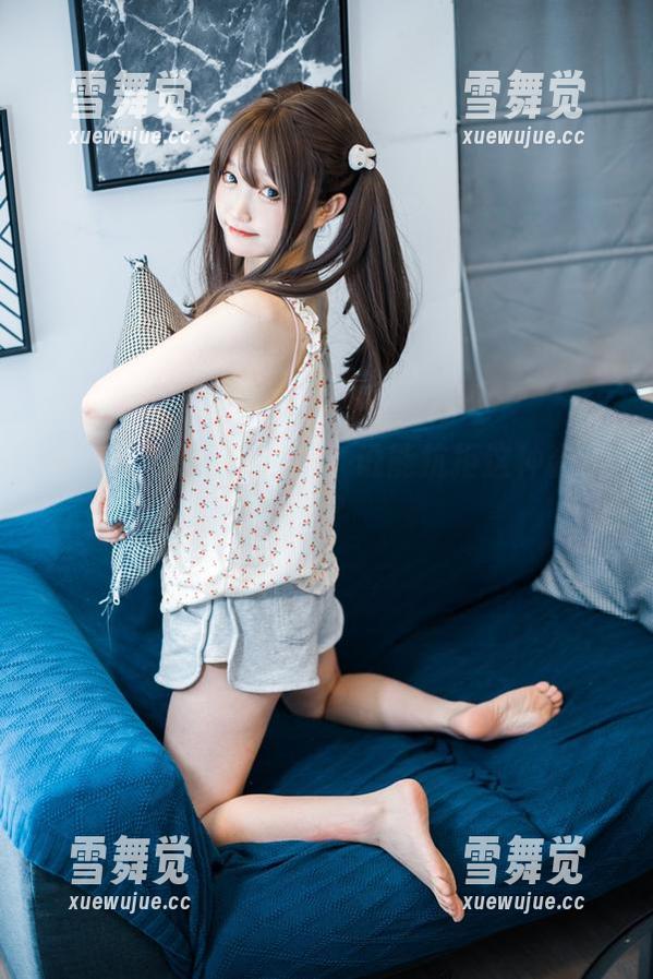 神沢永莉 神沢永莉的在线瑜伽:谁能抗拒这种姿势呢?