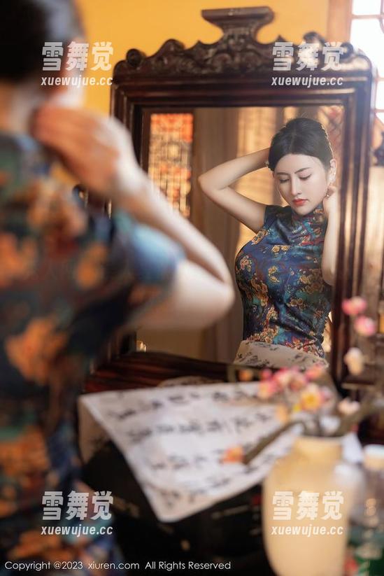 秀人网-夏茉GIGI 秀人网 - 误入夏茉GIGI的办公室,竟然是精选写真?!