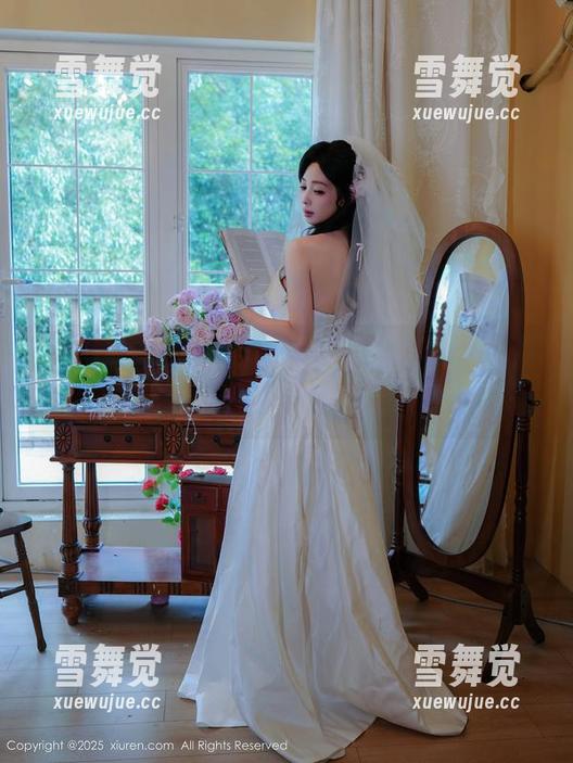 秀人网-王曼柔 秀人网 - 看王曼柔的全套护士写真,心情与药水之间的距离,悄悄缩短了。