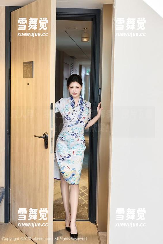 秀人网 - 雯大王susie短裤季，图片下载让你无死角欣赏！