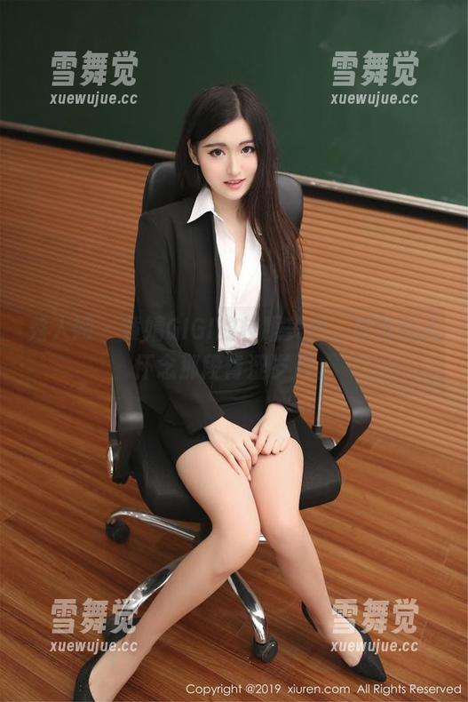 秀人网 - 黄婧GIGI的校服美图，真得让人怀念那段青涩岁月。