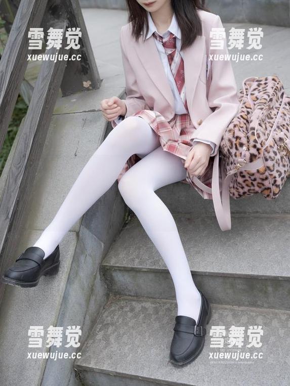 紧急企划-小奶糕Milky 紧急企划 - 小奶糕Milky的短裤?真不虚此行合集!感觉每一帧都在传递一种无形的吸引力。